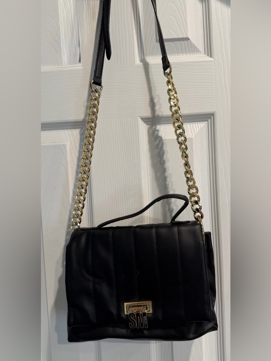 MICHAEL Michael Kors Handbags - MICHAEL Michael Kors Black Quilted Shoulder Bag with Gold Chain